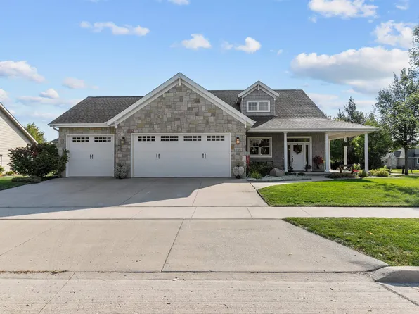 5410 N Summerland Dr, Appleton, WI 54913