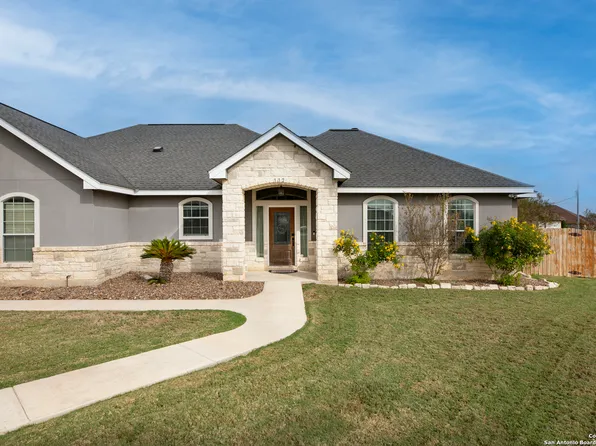 112 PARK WAY, Poth, TX 78147