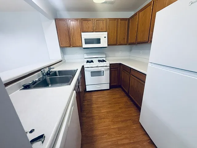 6363 Commonwealth Dr #12 — Photo 20
