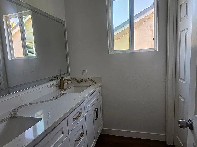 12202 Canyon Meadows Dr — Photo 4