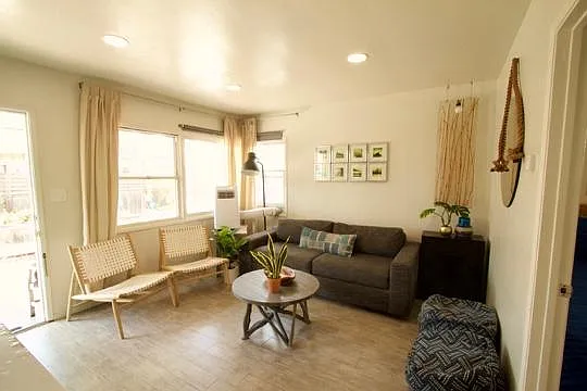 721 Ormond Ct — Photo 3
