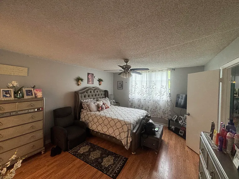 6575 W Oakland Park Blvd — Photo 18