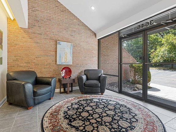 3rd image of 3646 Ashworth Dr Unit 202