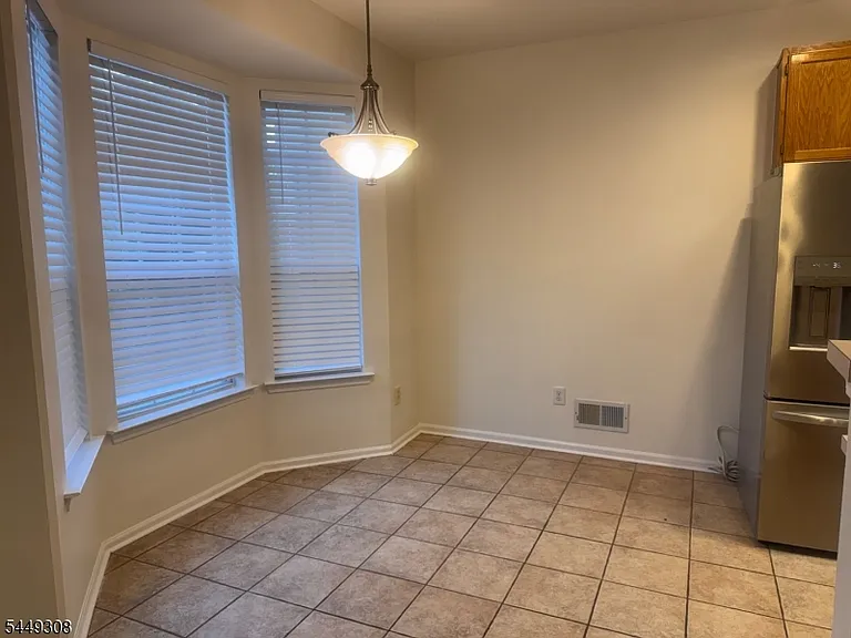 32 Chesterfield Ct — Photo 4