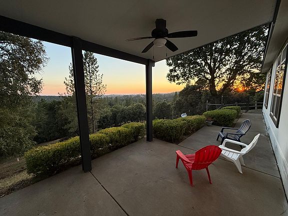 4th image of 3361 Bay Leaf Dr