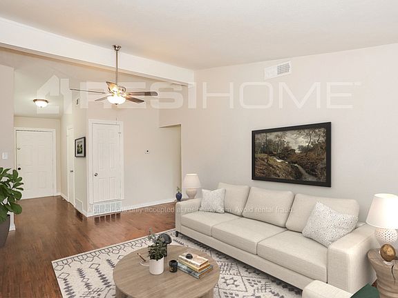 5th image of 405 Hawthorne Ln