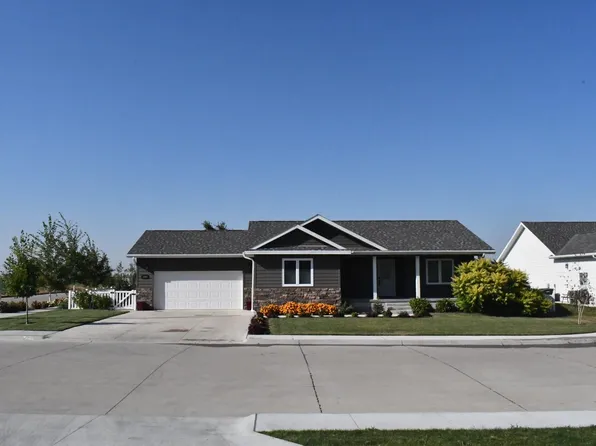 1002 24th Pl, Gothenburg, NE 69138