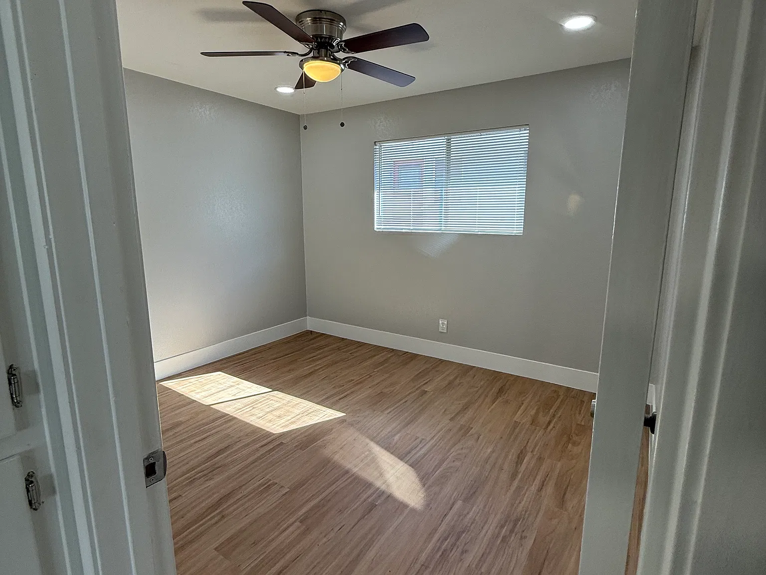 2 bed, 950 sqft, $1,500 — Photo 3