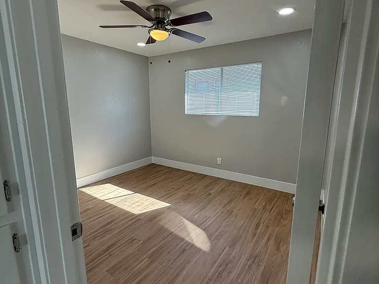 145 N C St #145 — Photo 3