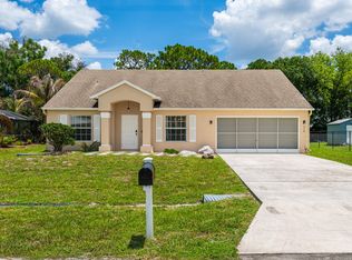 516 SE Crosspoint Drive, Port St Lucie, FL 34983