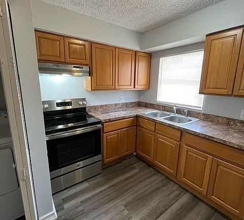 2nd image of 6909 N 22nd St #16926348