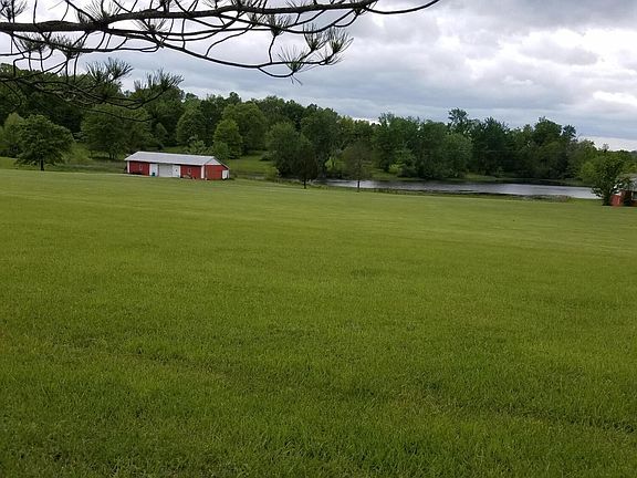 3rd image of 10068 Woeste Rd