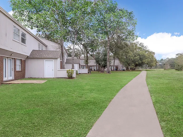 Gulf Coast Townhomes — Photo 7