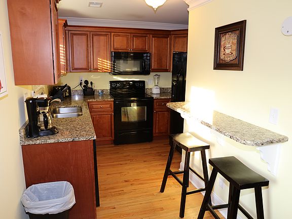 3rd image of 1308 S Ocean Blvd