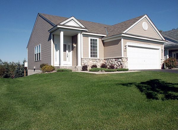 1st image of 1684 Oakbrooke Ct
