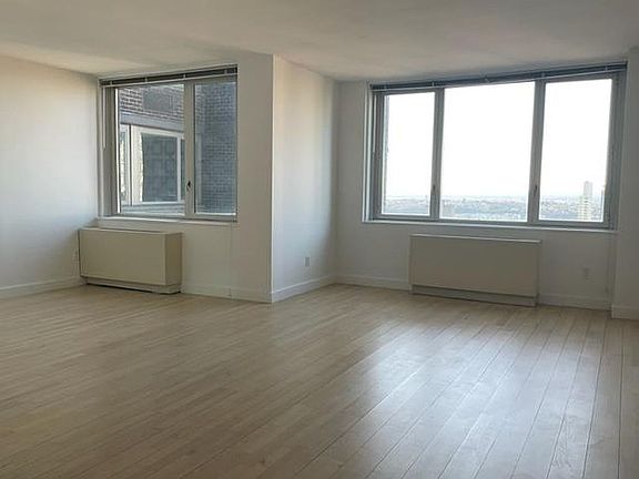 4th image of 322 W 57th St APT 46F