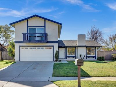 877 W Wedgewood Ct, Rialto, CA, 92376