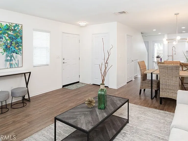 1425 Crown Cir — Photo 33