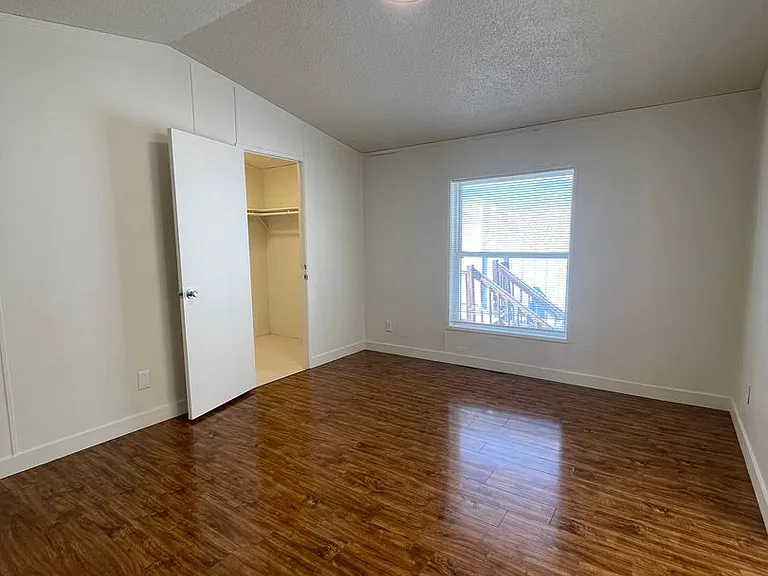 333 N Meldrum St #1 — Photo 7