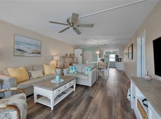 200 Pebble Beach Blvd #D-501, Naples, FL 34113