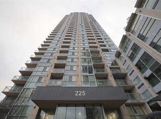 225 Webb Dr #3410, Mississauga, ON L5B 4P2