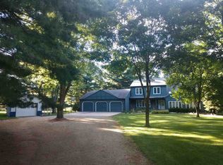 10031 N Voorhees Rd, Edwards, IL 61528