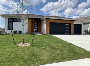 1213 Juniper Ln, Lawrence, KS 66049