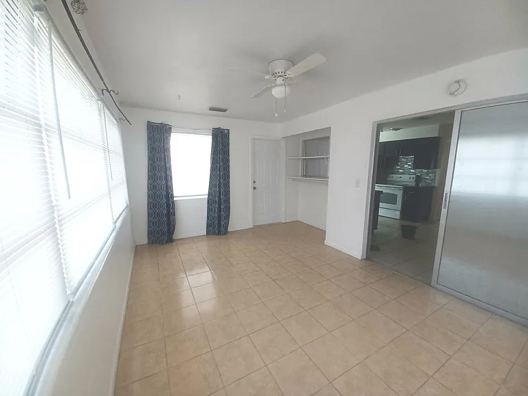 33 S Lincoln Ave — Photo 26