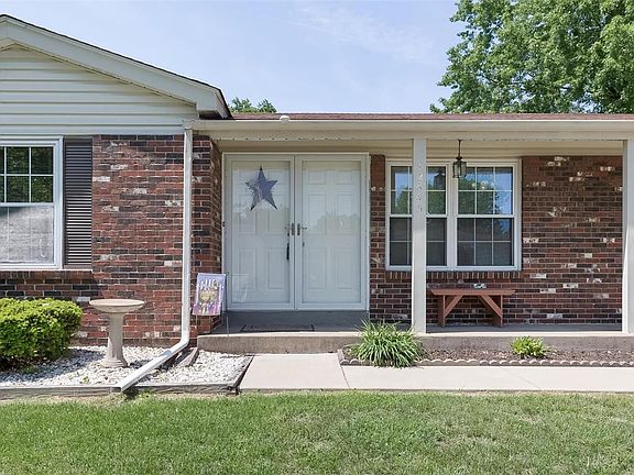 3rd image of 12845 Verwood Dr