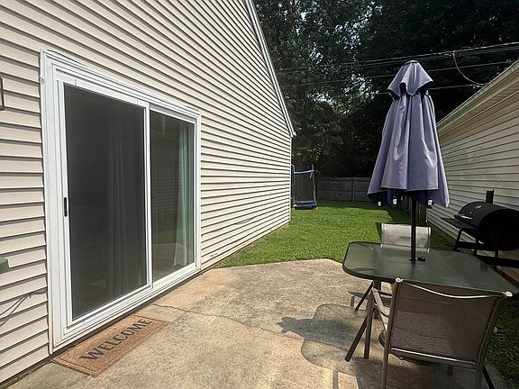 4th image of 973 Villagebrook Dr