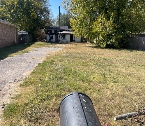 3rd image of 1623B 16th Ave N