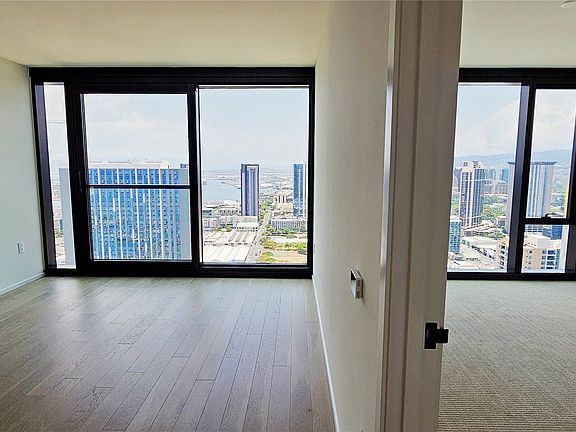 2nd image of 333 Ward Ave #3905