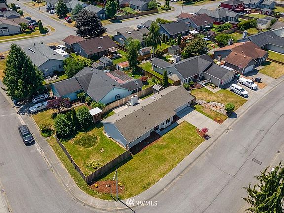 2nd image of 5214 140th Pl NE