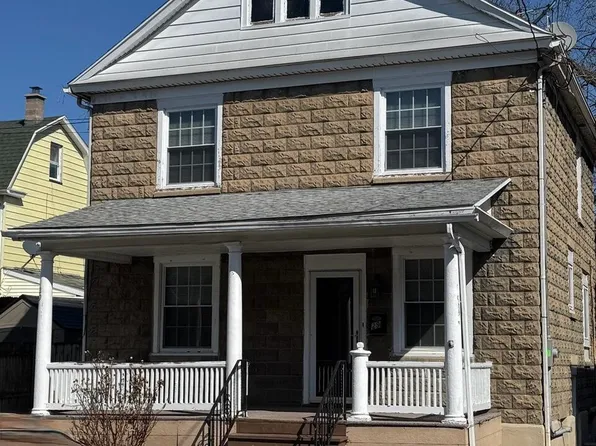 29 Ross St, Kingston, PA 18704