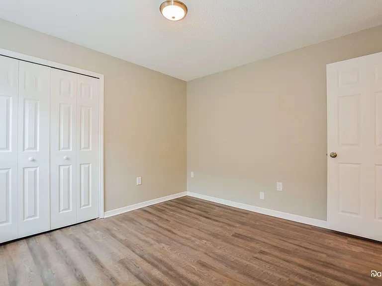 826 Brightview Dr — Photo 10