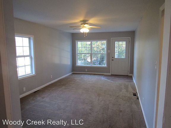 2nd image of 918 Valley Dr