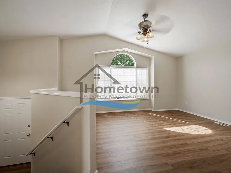 3019 N Alfalfa Loop — Photo 5
