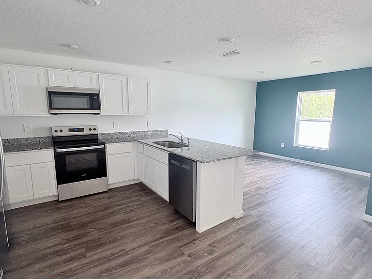 7162 N Glenridge Cir — Photo 7