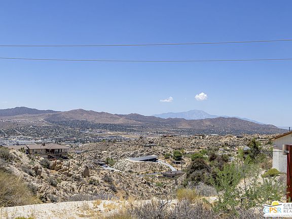 5th image of 57347 Bandera Rd