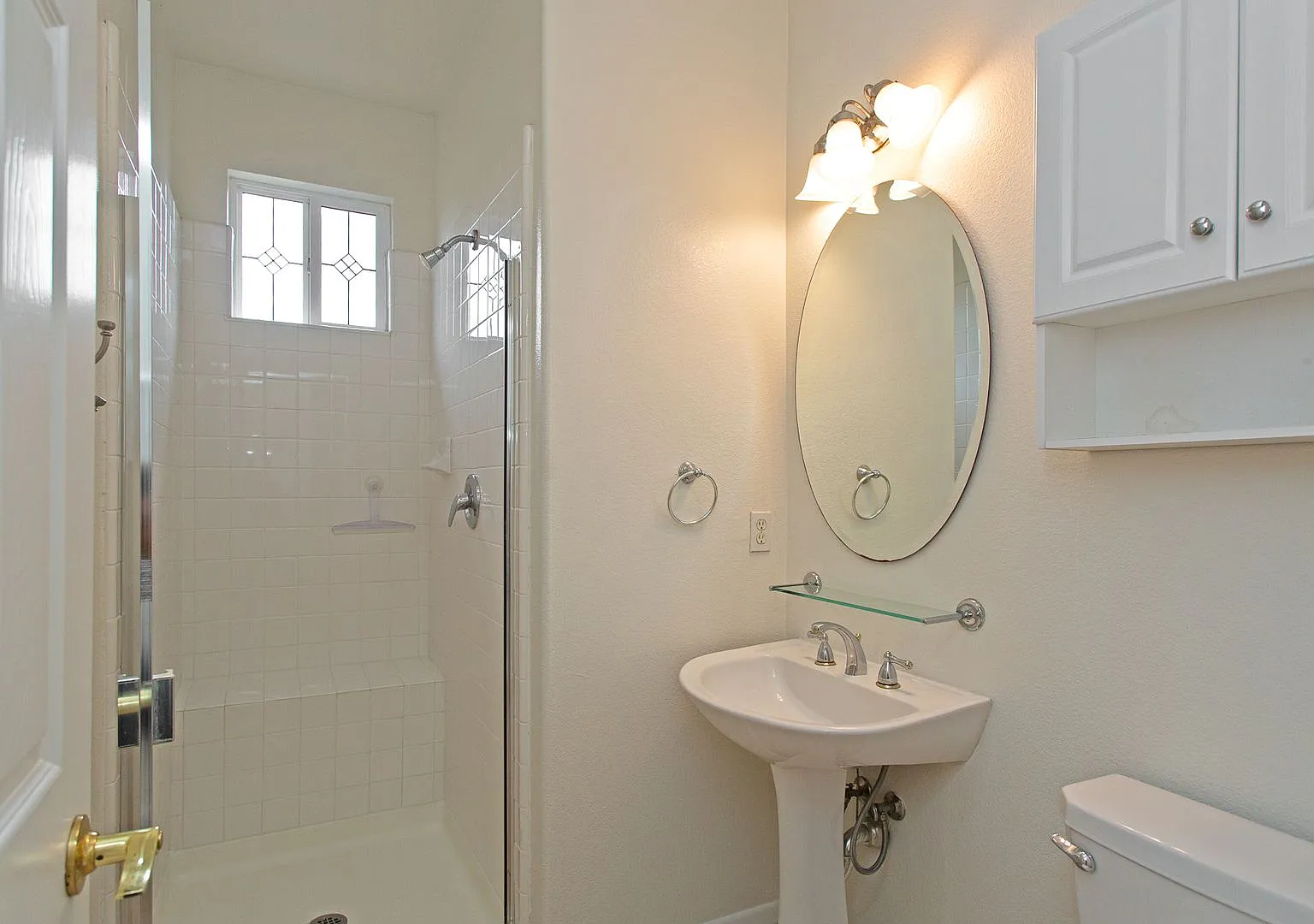Grand and Gorgeous 5BR Home in La Fuente Gated Community! — Photo 4