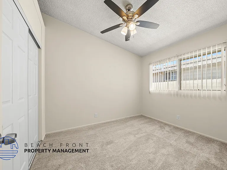 1818 W El Segundo Blvd — Photo 15