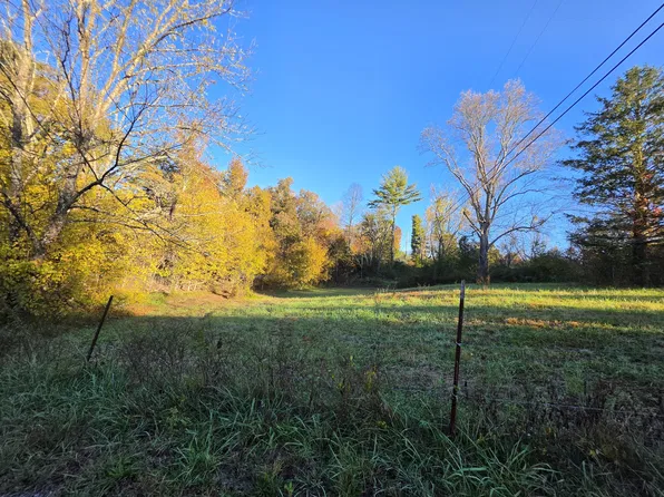 4 Rock Ave, Palmer, TN 37365