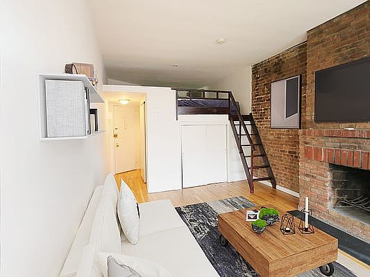2nd image of 425 E 77th St APT 3A