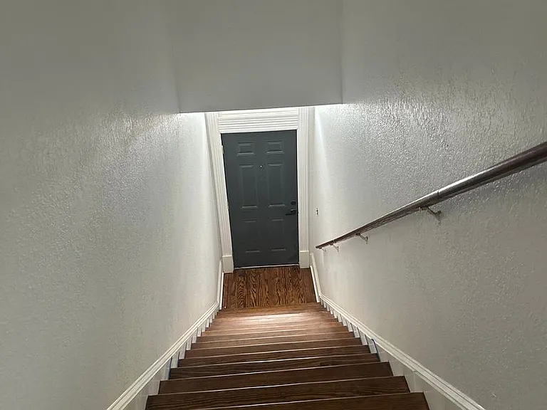 614 E Gwinnett St — Photo 6