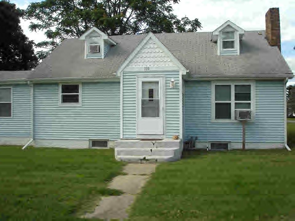 1st image of 100 W North St