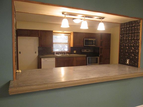 3rd image of 312 N Ohio St