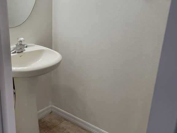 Half bathroom - first floor