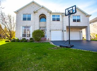 1611 Pennsylvania Ct, Naperville, IL 60563