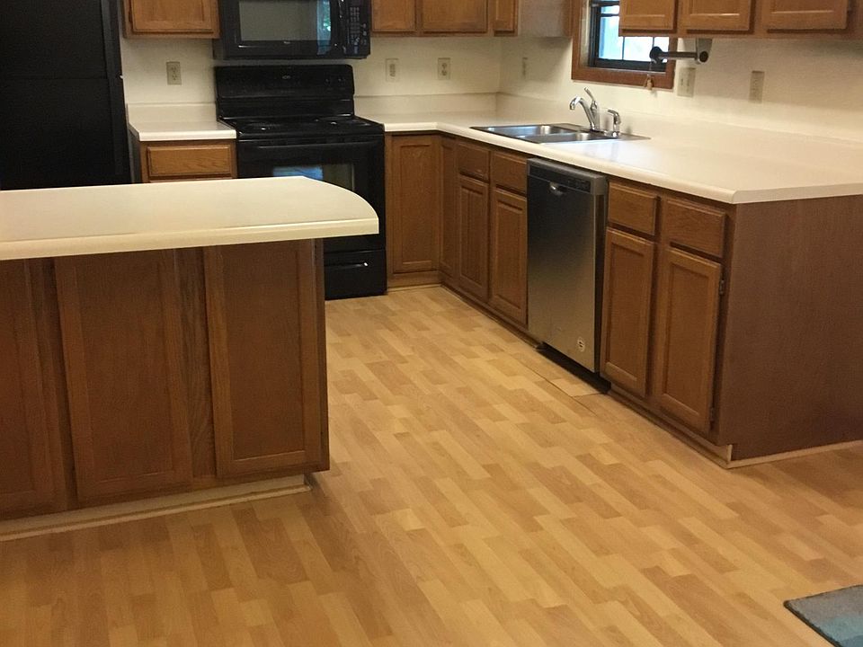 2nd image of 3521 SW Kent Ct