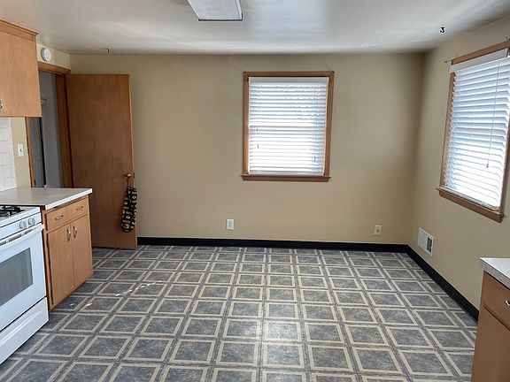 Kitchen Dinette Area